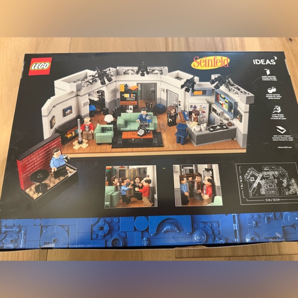 LEGO Seinfeld Set - Picture 3 of 5